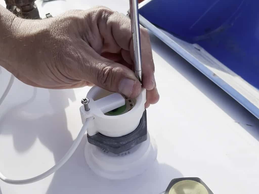 Instalación con tornillos