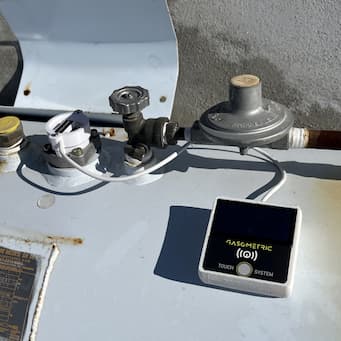 Review by María González